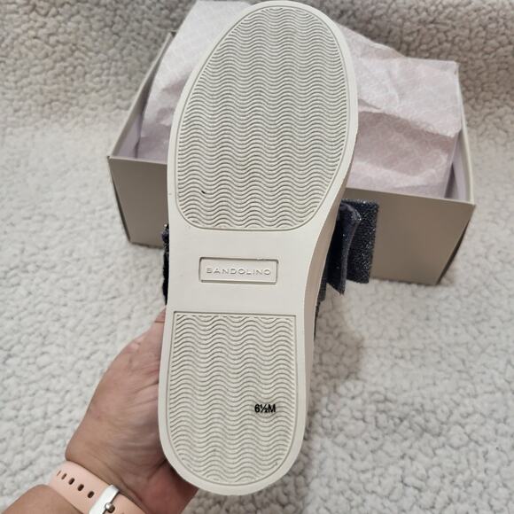 NIB Bandolino Women's Bryce Sneaker   Grey Metallic Multi   SIZE  6.5 - Picture 6 of 7